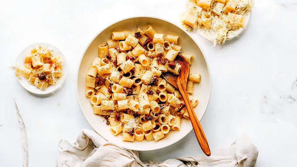 Transport your taste buds to Italy with our Pasta alla Gricia recipe. A simple yet flavorful dish featuring pasta, pancetta, and Pecorino Romano cheese. Buon Appetito!